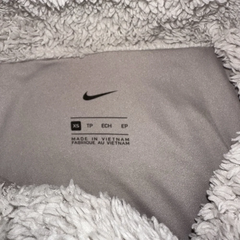 Nike‎ Tech Fleece Sherpa Pullover TAN High Neck Sweatshirt CJ5758-008 Womens XS